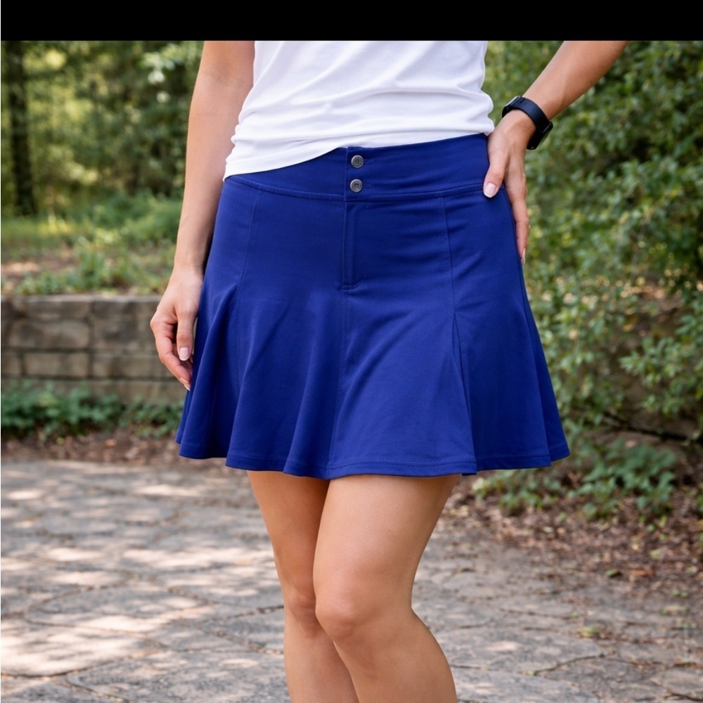 TITLE NINE SWINGTASTIC SKORT SIZE 8